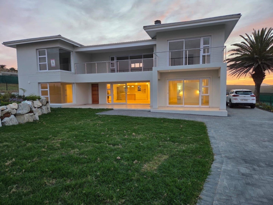 5 Bedroom Property for Sale in Baron View Western Cape